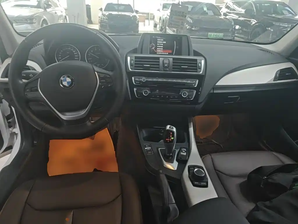 BMW 1 Series 2016 — фото 10