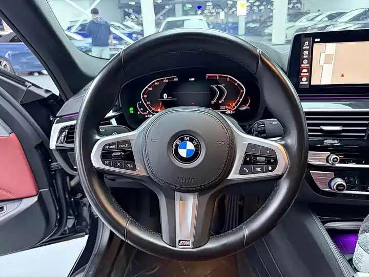 BMW 5 Series 2021