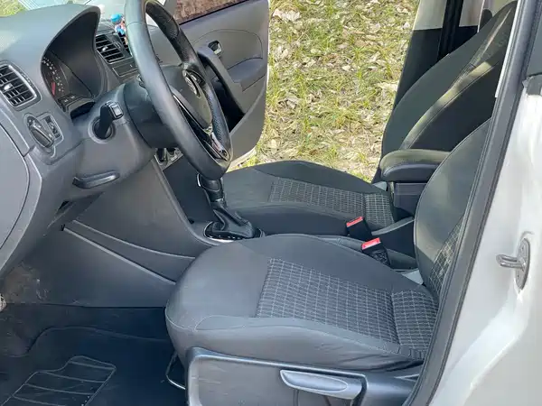 Volkswagen Polo 2016