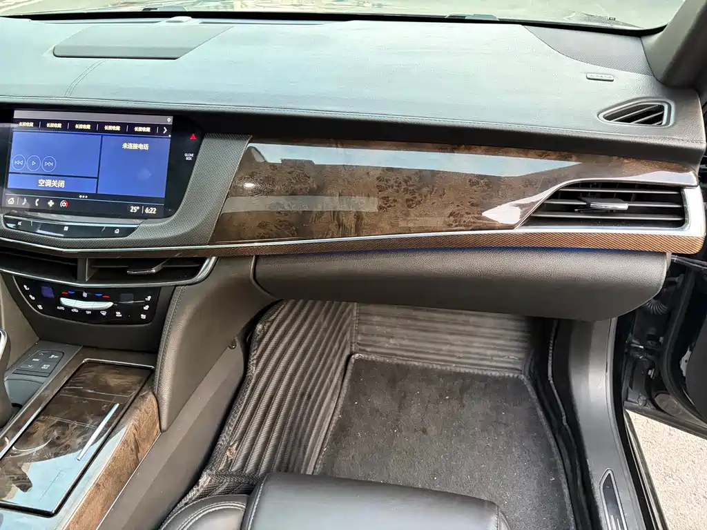 Cadillac CT6 2023 — фото 14