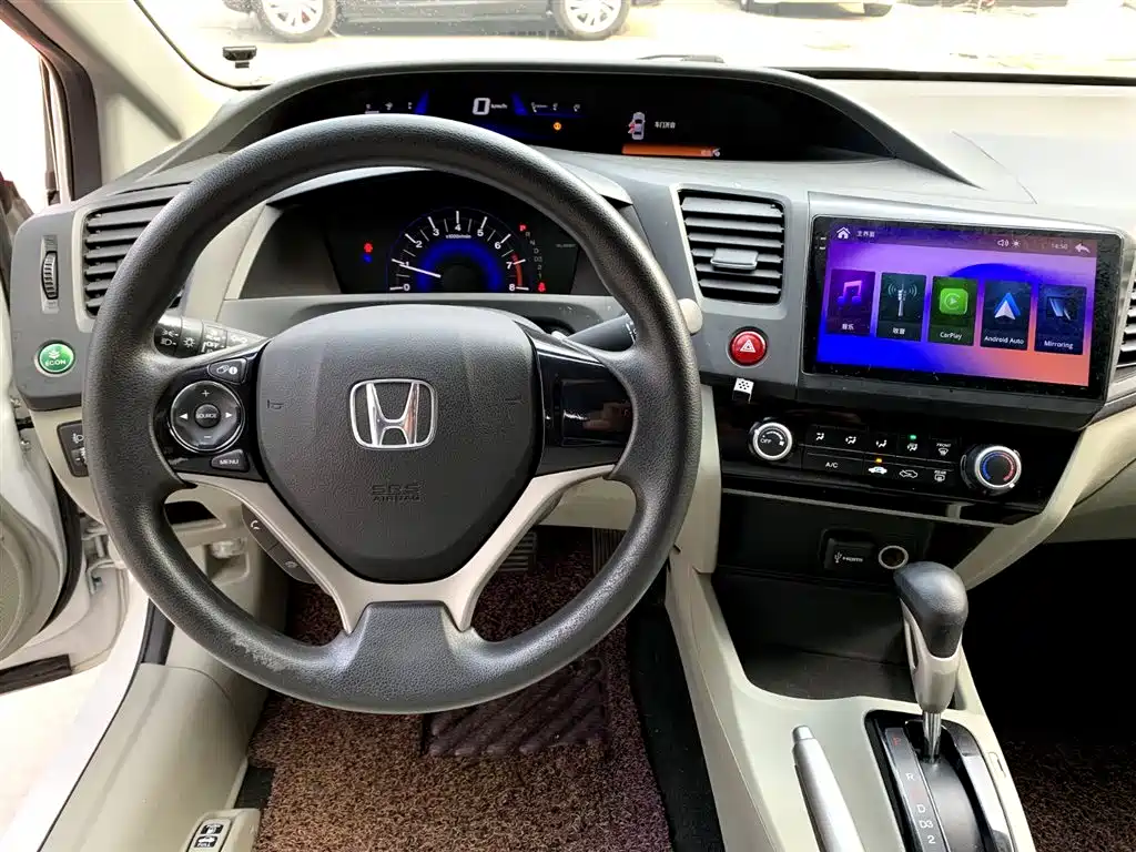 Honda Civic 2015 — фото 7