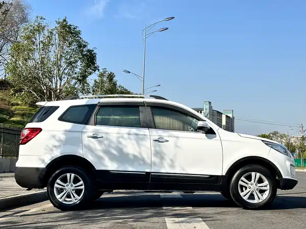 BAIC Huansu S3 2014