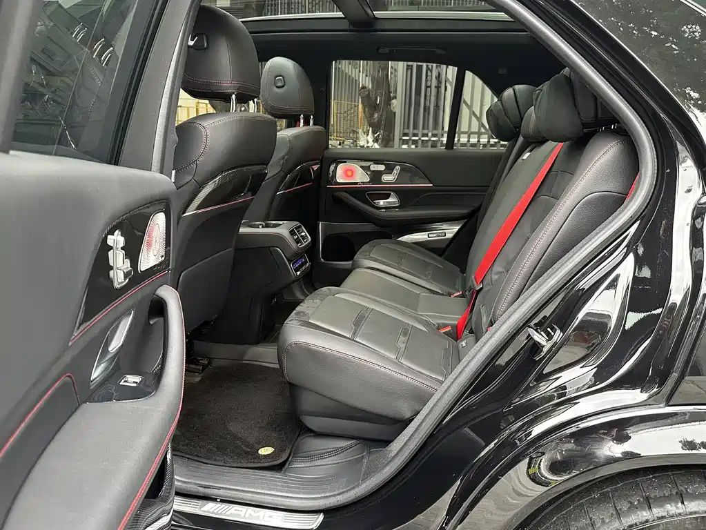 Mercedes-Benz GLE AMG 2024 — фото 11