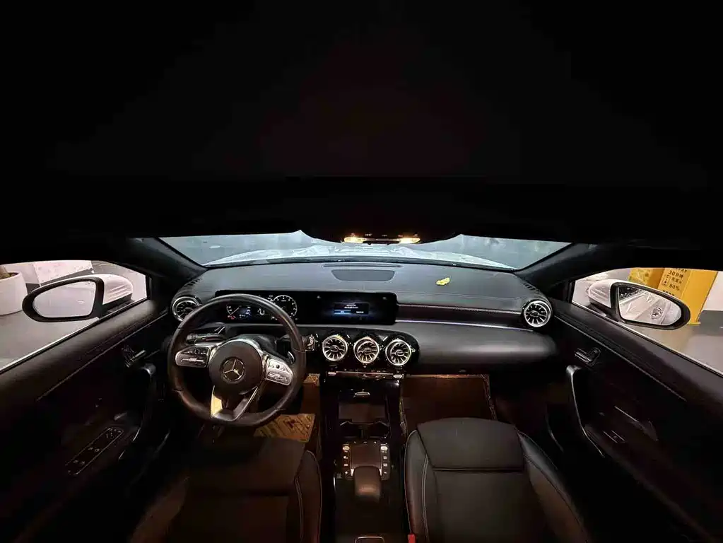 Mercedes-Benz A-Class 2023 — фото 4
