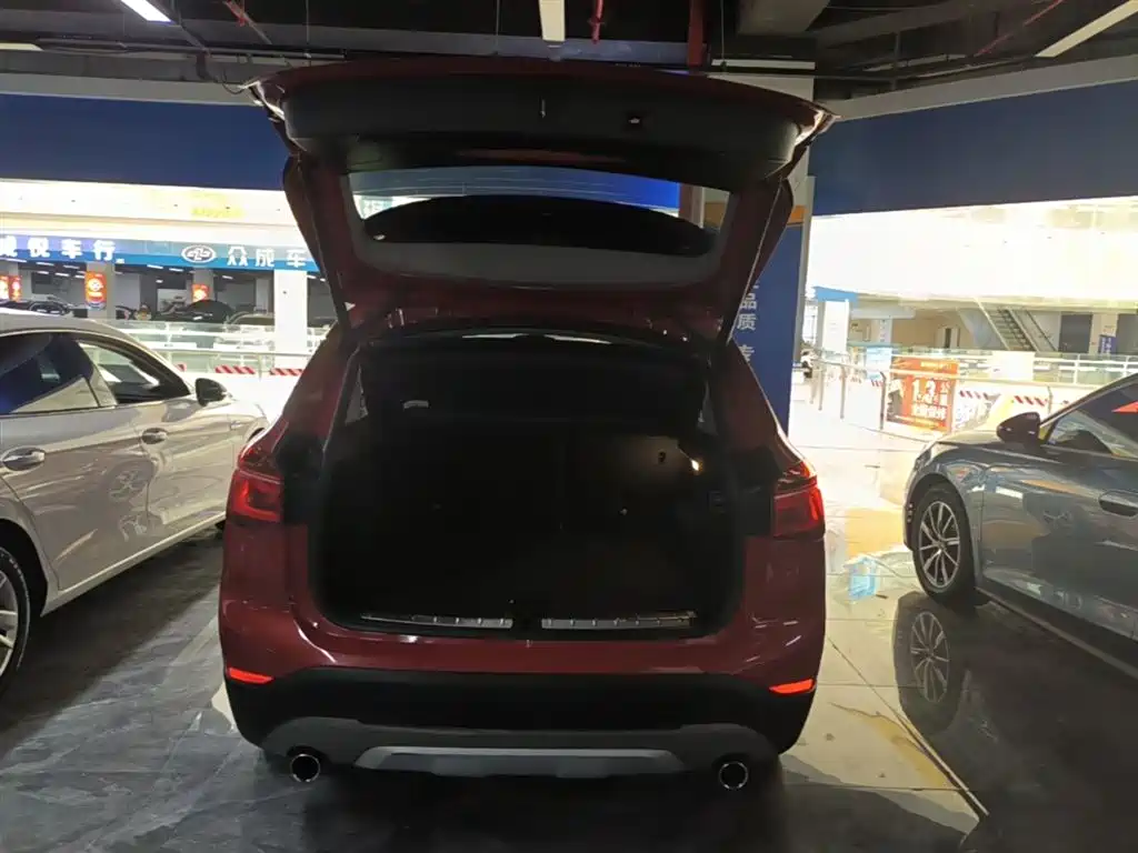 BMW X1 2018 — фото 15