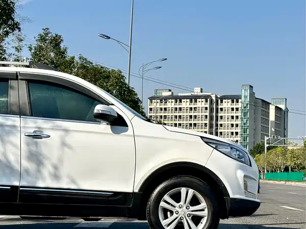 BAIC Huansu S3 2014