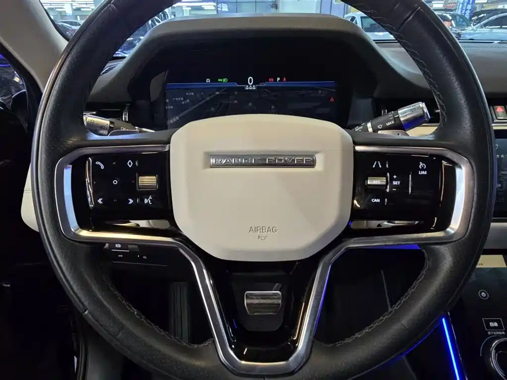 Land Rover Evoque 2022 — фото 7