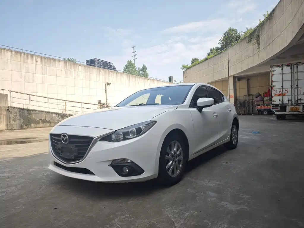 Mazda 3 Angkesela 2015