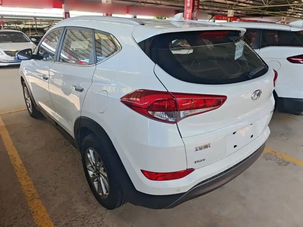 Hyundai Tucson 2017 — фото 5