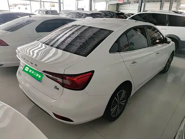 Roewe i5 2019