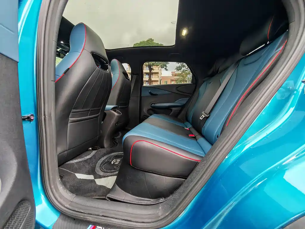 BYD Dolphin 2022 — фото 19