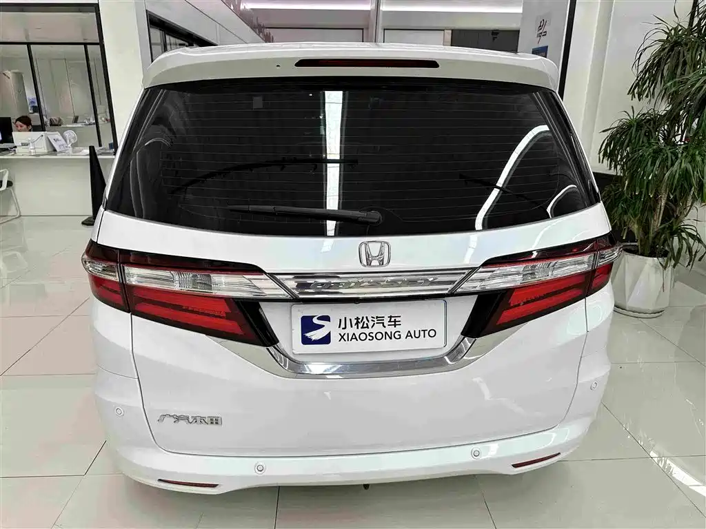 Honda Odyssey 2018 — фото 14