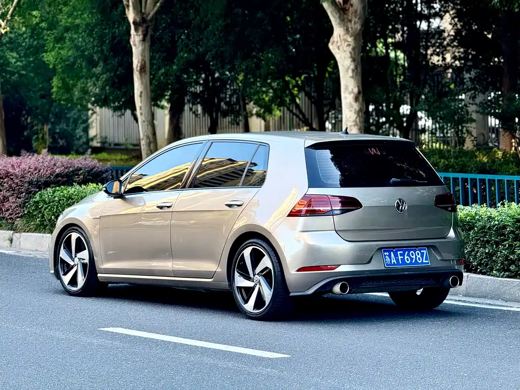 Volkswagen Golf 2020 — фото 11
