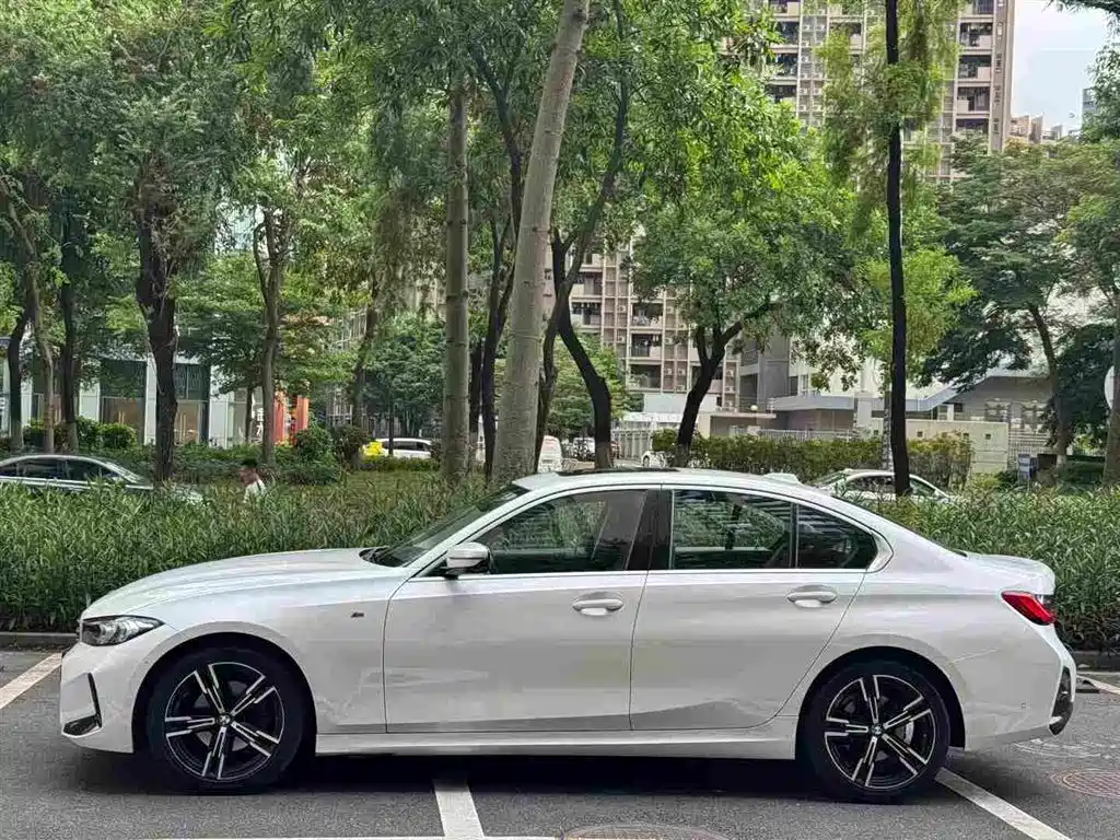 BMW 3 Series 2024