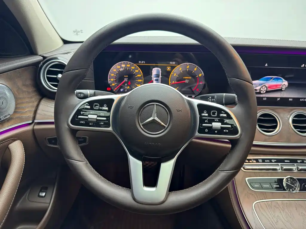 Mercedes-Benz E-Class 2020 — фото 12
