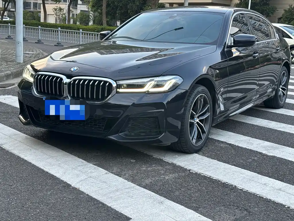 BMW 5 Series 2023