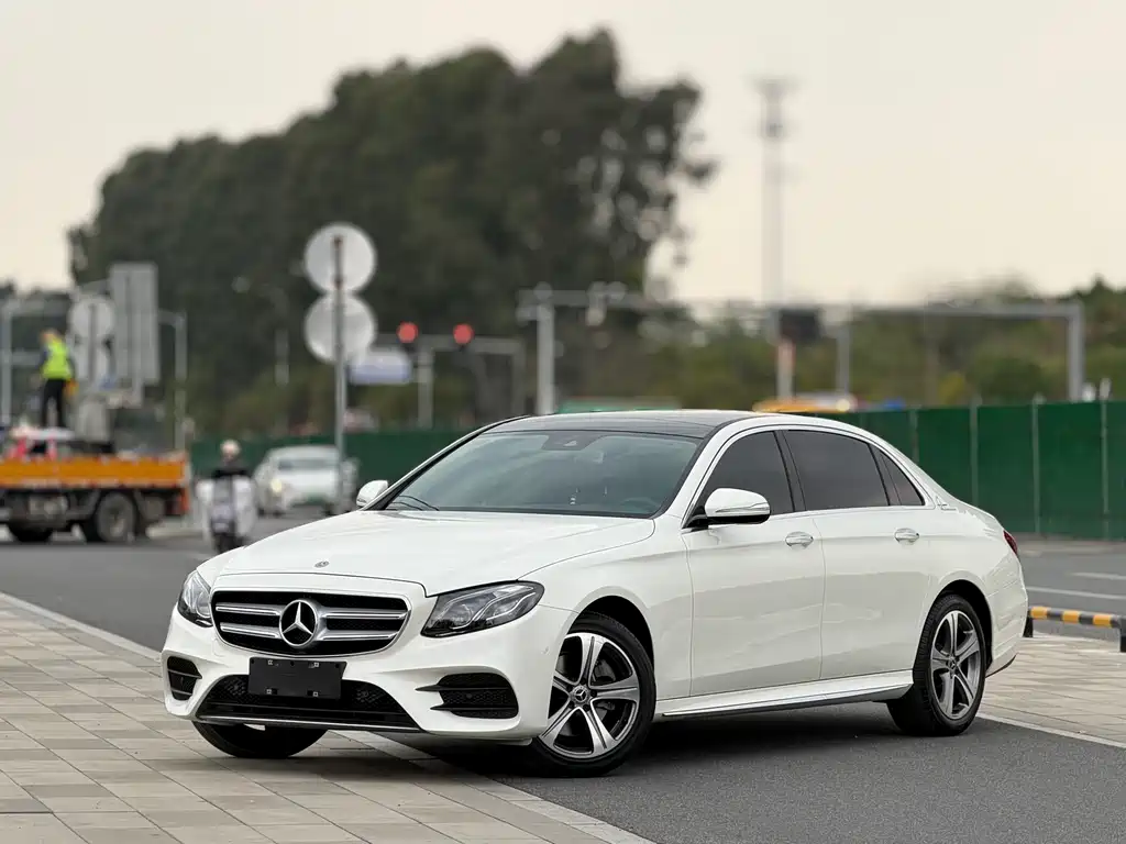 Mercedes-Benz E-Class 2018 — фото 1