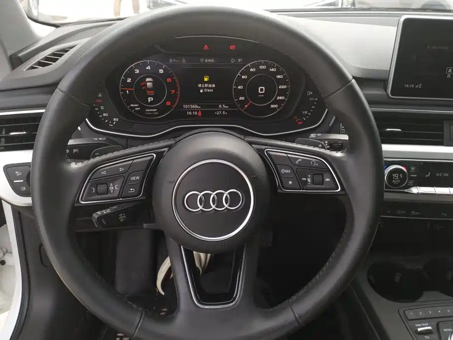 Audi A4L 2018 — фото 15