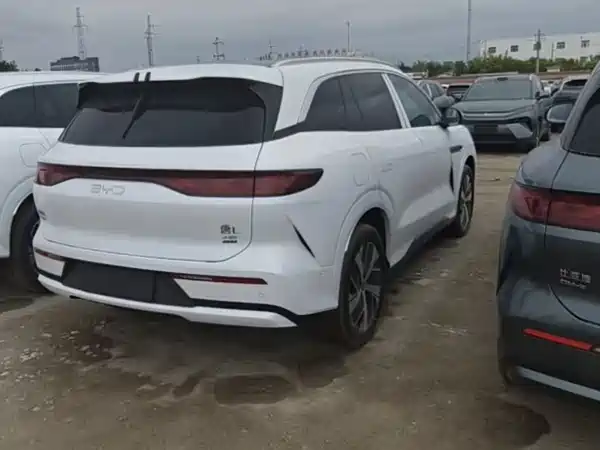 BYD Tang L 2026