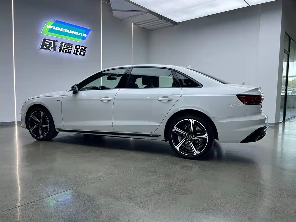 Audi A4L 2024
