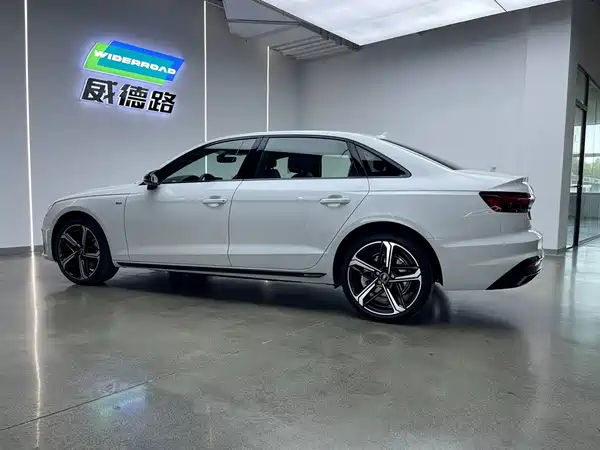 Audi A4L 2024