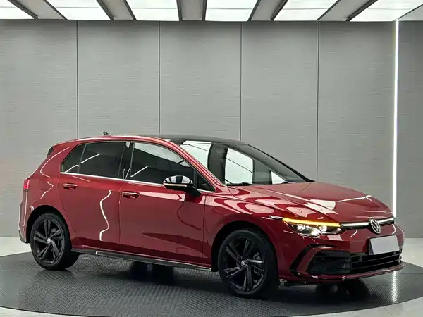 Volkswagen Golf 2021