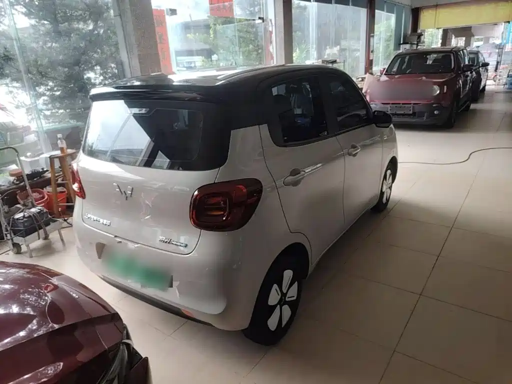 Wuling Hongguang MINIEV 2025