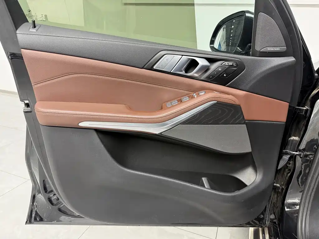 BMW X7 2021 — фото 15