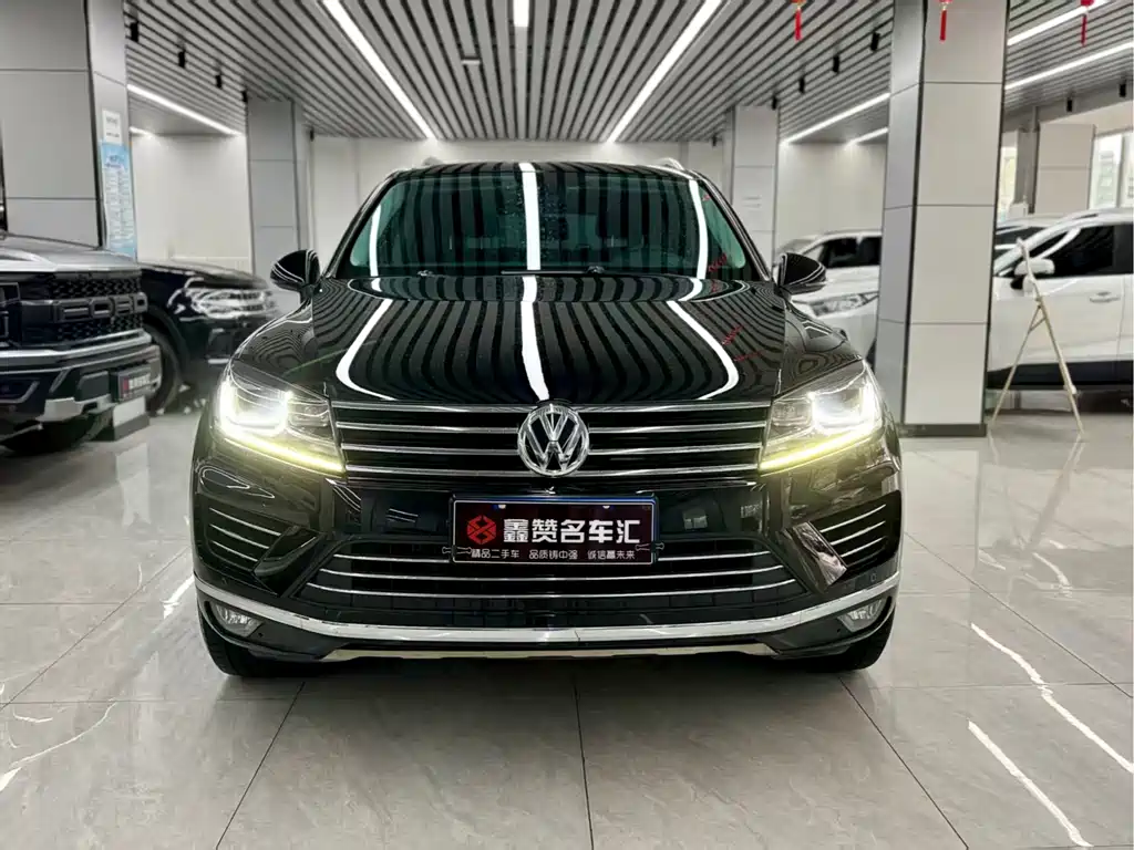 Volkswagen Touareg 2018 — фото 9