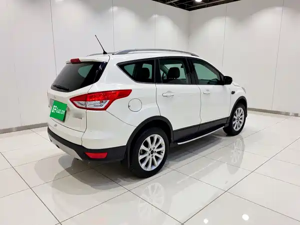 Ford Kuga 2014
