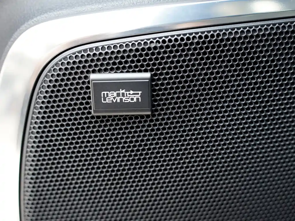 Lexus LM 2021 — фото 6