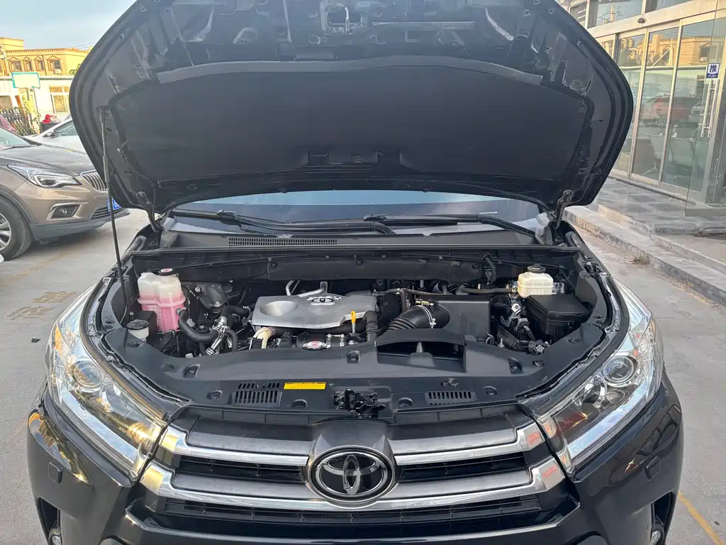 Toyota Highlander 2018 — фото 17