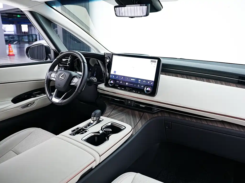Lexus LM 2023 — фото 20