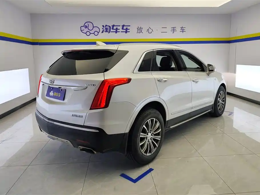 Cadillac XT5 2017 — фото 3