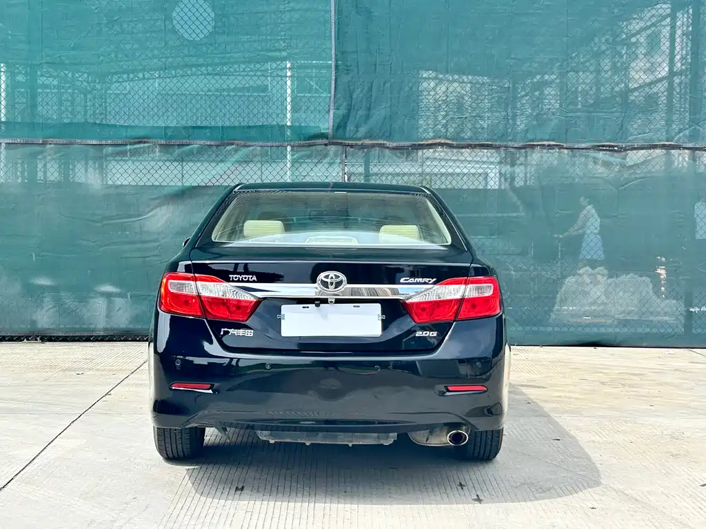 Toyota Camry 2013 — фото 5