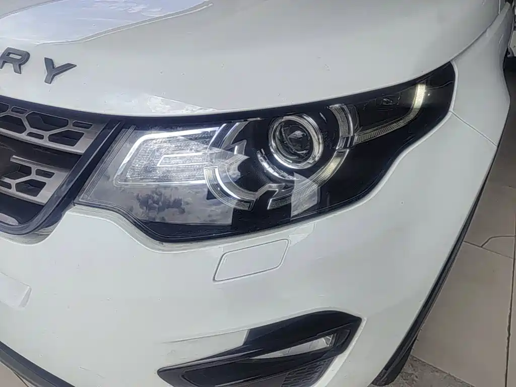 Land Rover Discovery Sport 2017 — фото 24