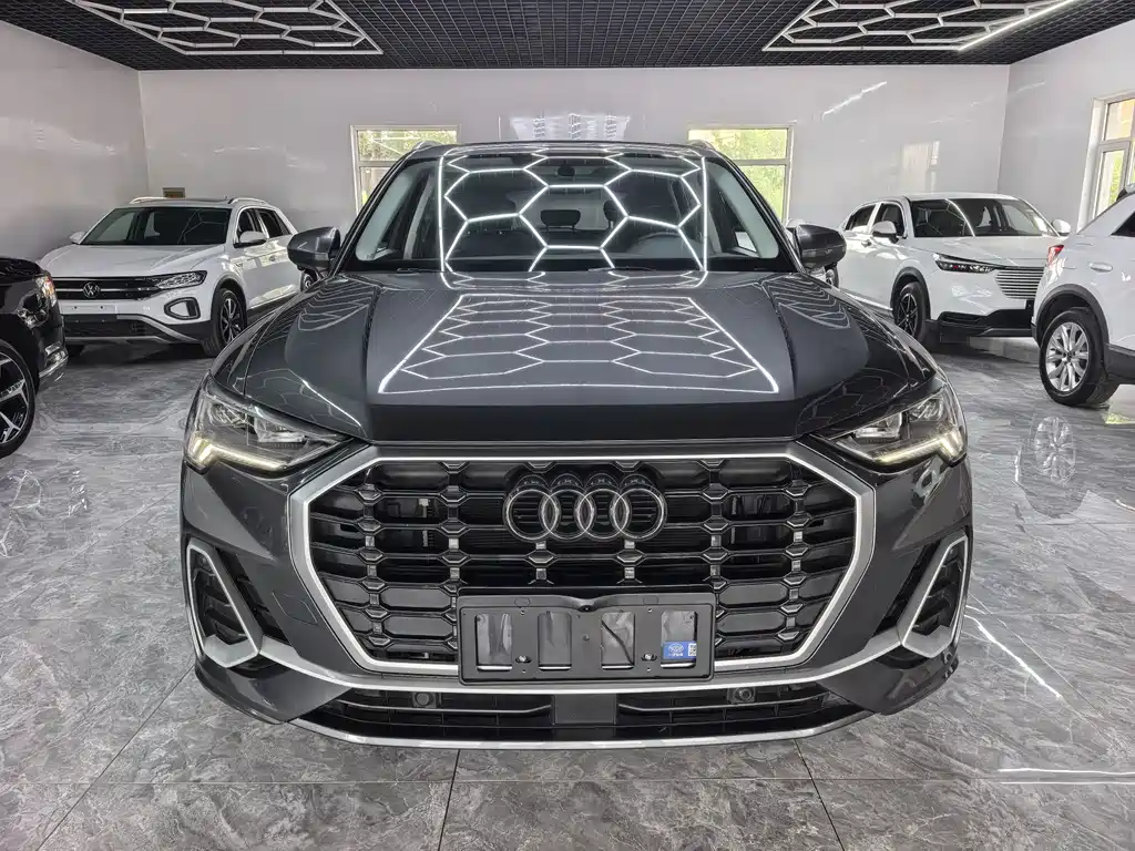 Audi Q3 2023