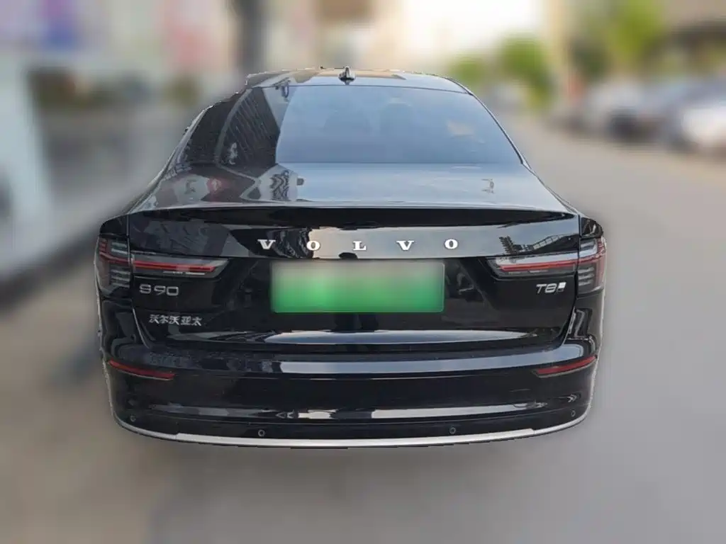 Volvo S90 Plug-In Hybrid 2025 — фото 10