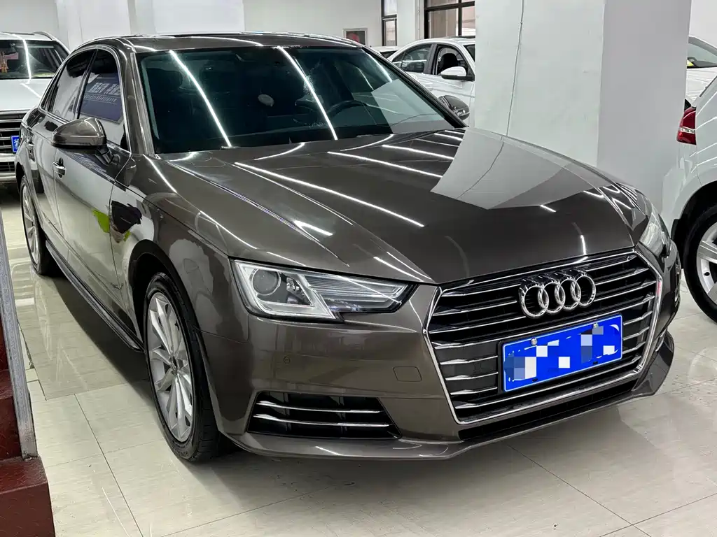 Audi A4L 2018 — фото 3