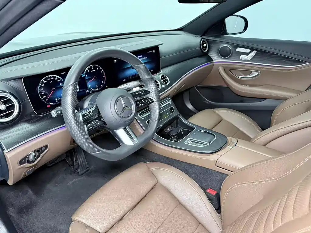 Mercedes-Benz E-Class 2022 — фото 10