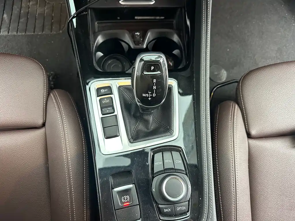 BMW 1 Series 2020 — фото 13