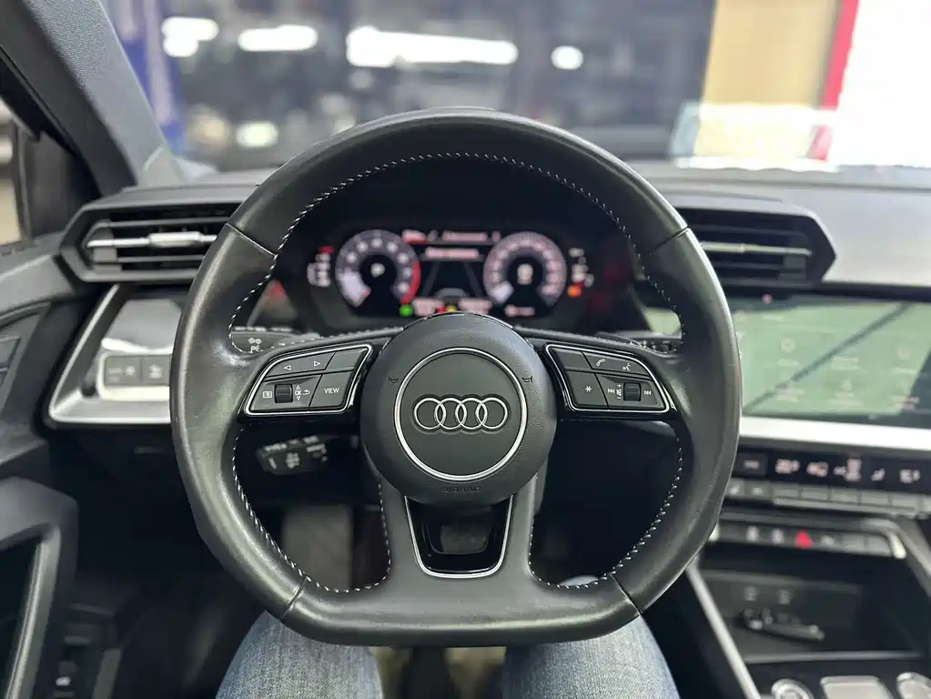 Audi A3 2022 — фото 10