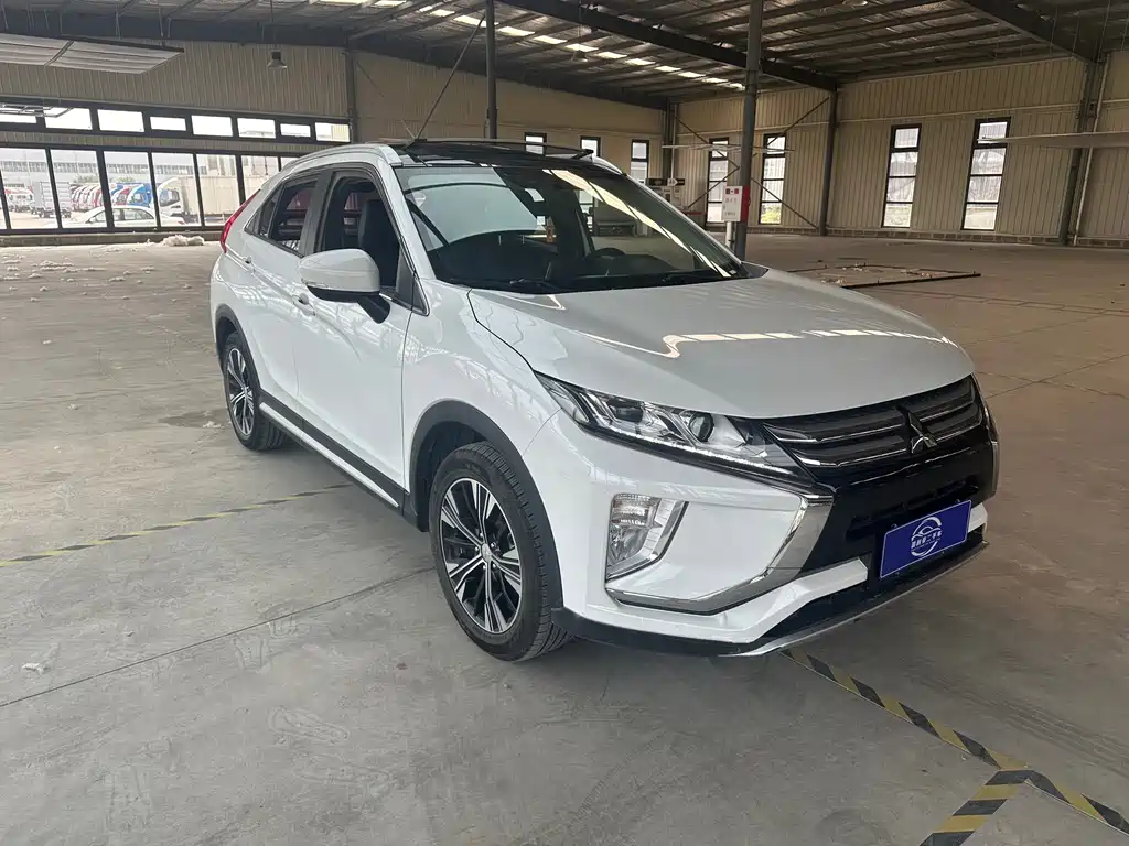 Mitsubishi Eclipse Cross 2020 — фото 3