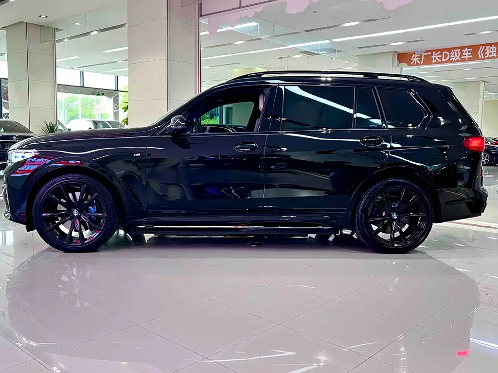 BMW X7 2022 — фото 3