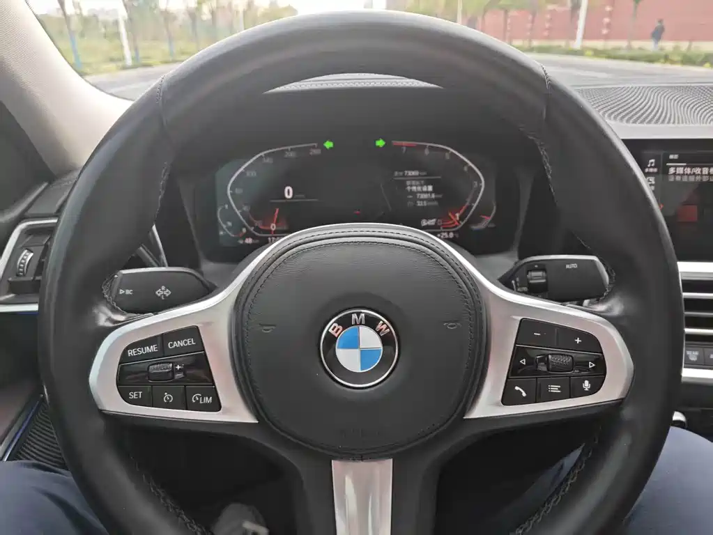 BMW 3 Series 2022 — фото 10