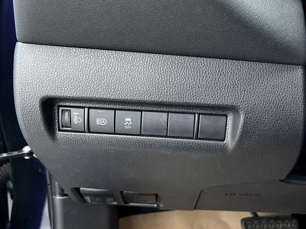 Toyota Harrier 2023 — фото 18