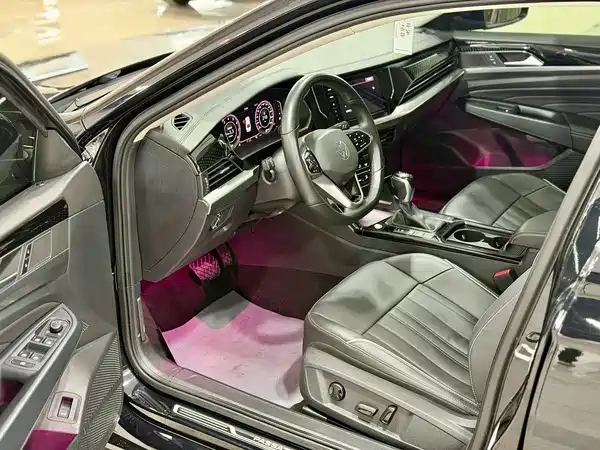 Volkswagen Passat 2023