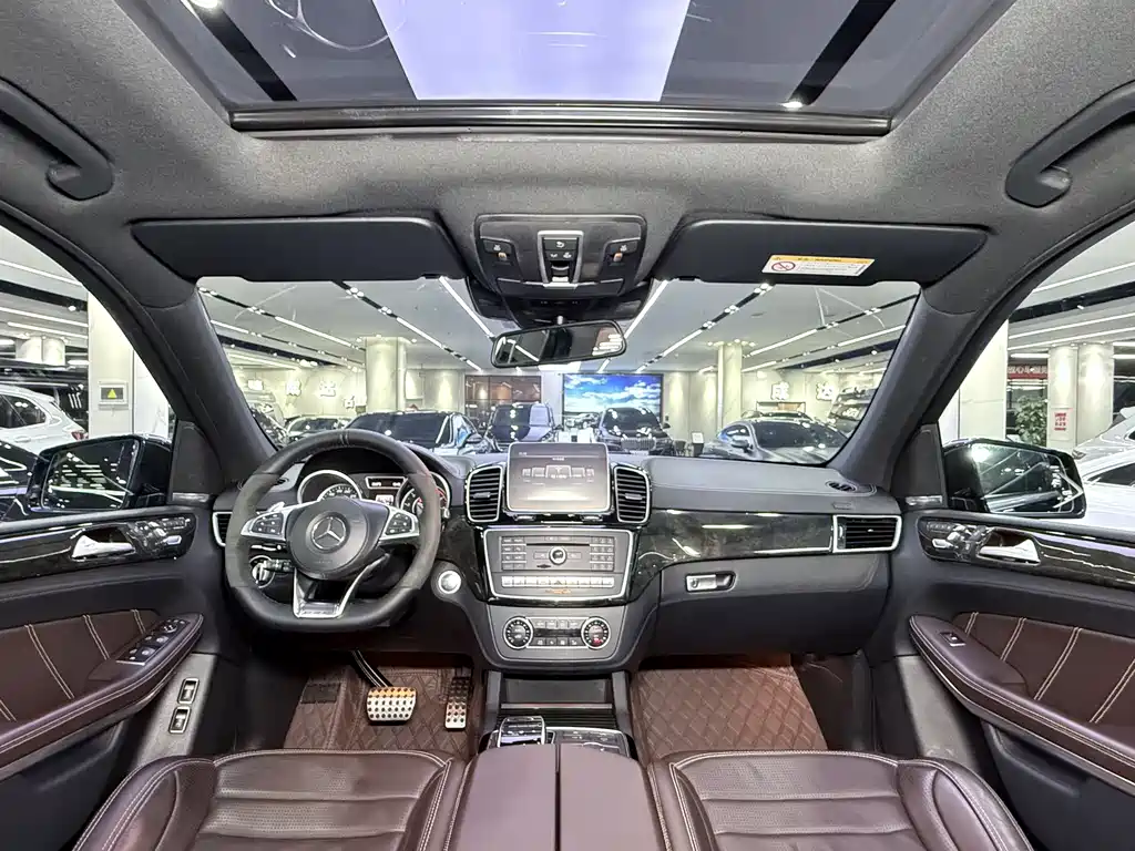 Mercedes-Benz GLS AMG 2018 — фото 7