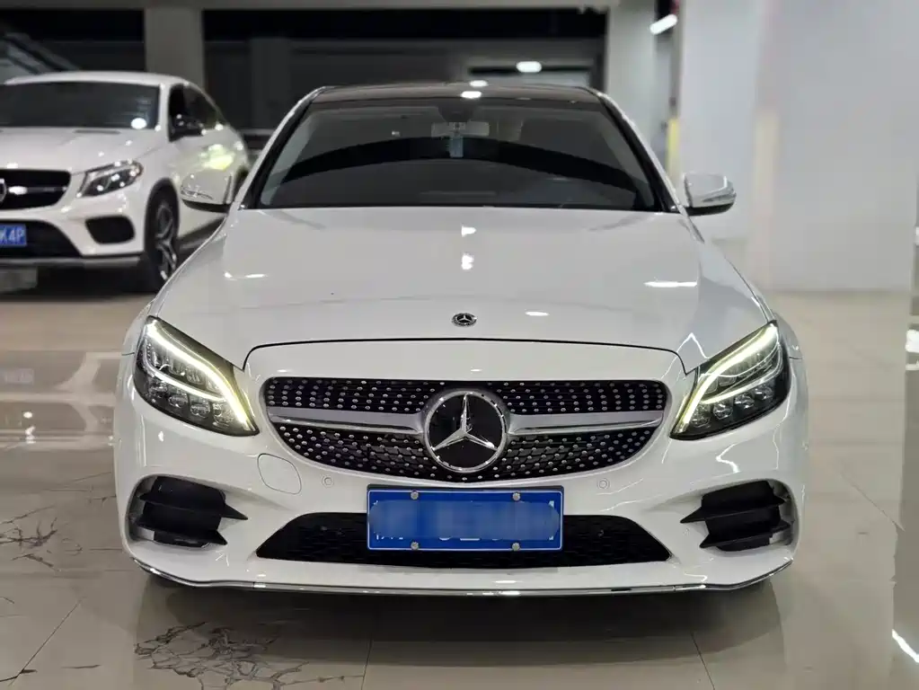 Mercedes-Benz C-Class 2019 — фото 2