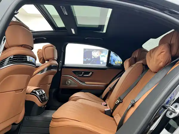 Mercedes-Benz S-Class 2023